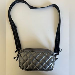 Oliver Thomas micro purse. NWOT!!!